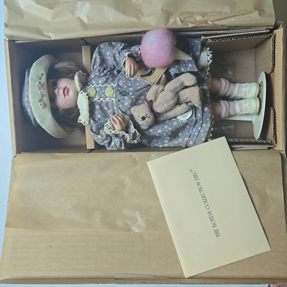 Vintage Boyds Collection Doll Erica 14" Porcelain #4809
